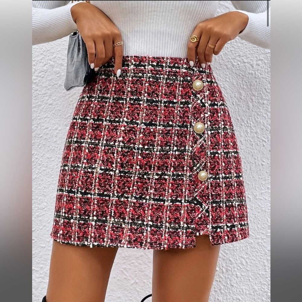 Shein Privé red plaid button detail knit skirt, medium